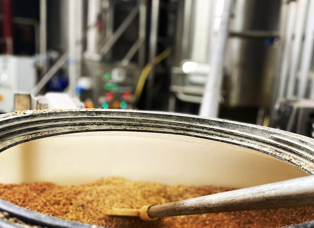 /img/home/brewery/on-point-brew-co-brew-day-1.jpg